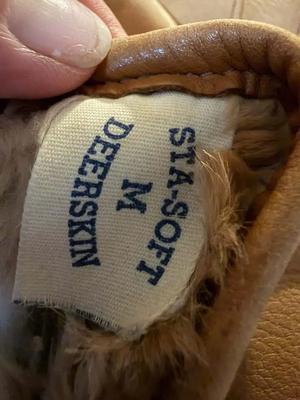 Sta-Soft Tan Deerskin Gloves with Fur Lining (that’s falling out)